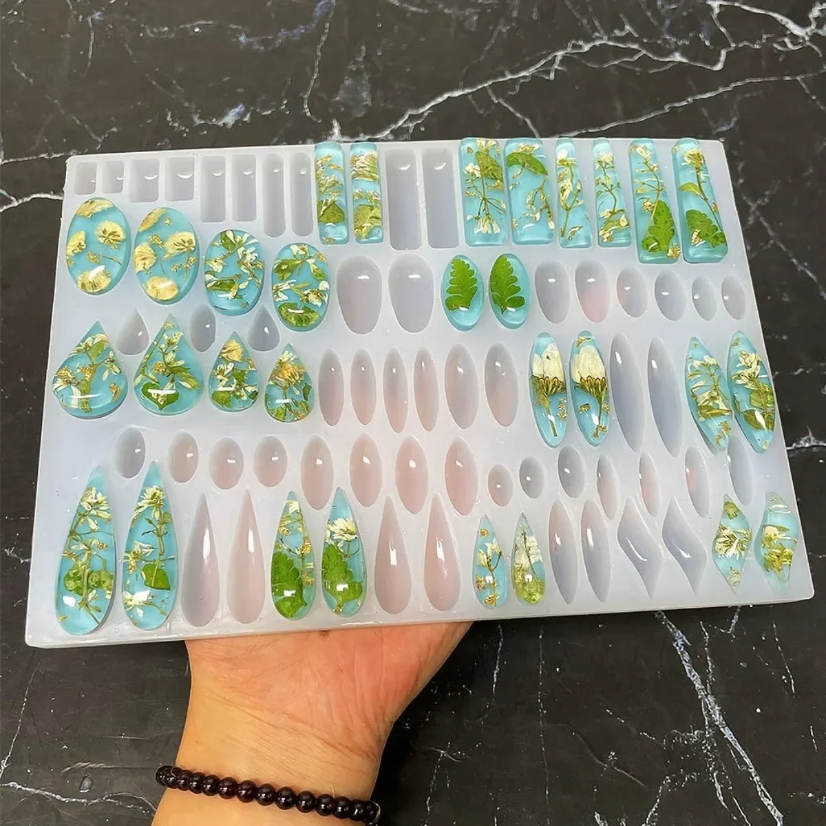 Stampo in silicone per orecchi - Jewelry Making Uv Resin Kit recensione e prezzo